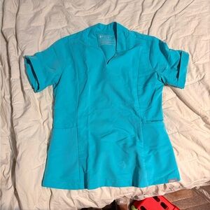 Figs Short Sleeve Scrub Top in Bright Teal